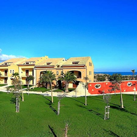Marina Di Cala Del Sole Hotel Licata Exterior photo
